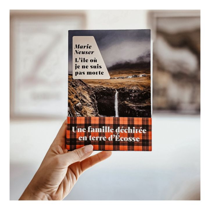 photo du livre L'île où je ne suis pas morte de Marie Neuser